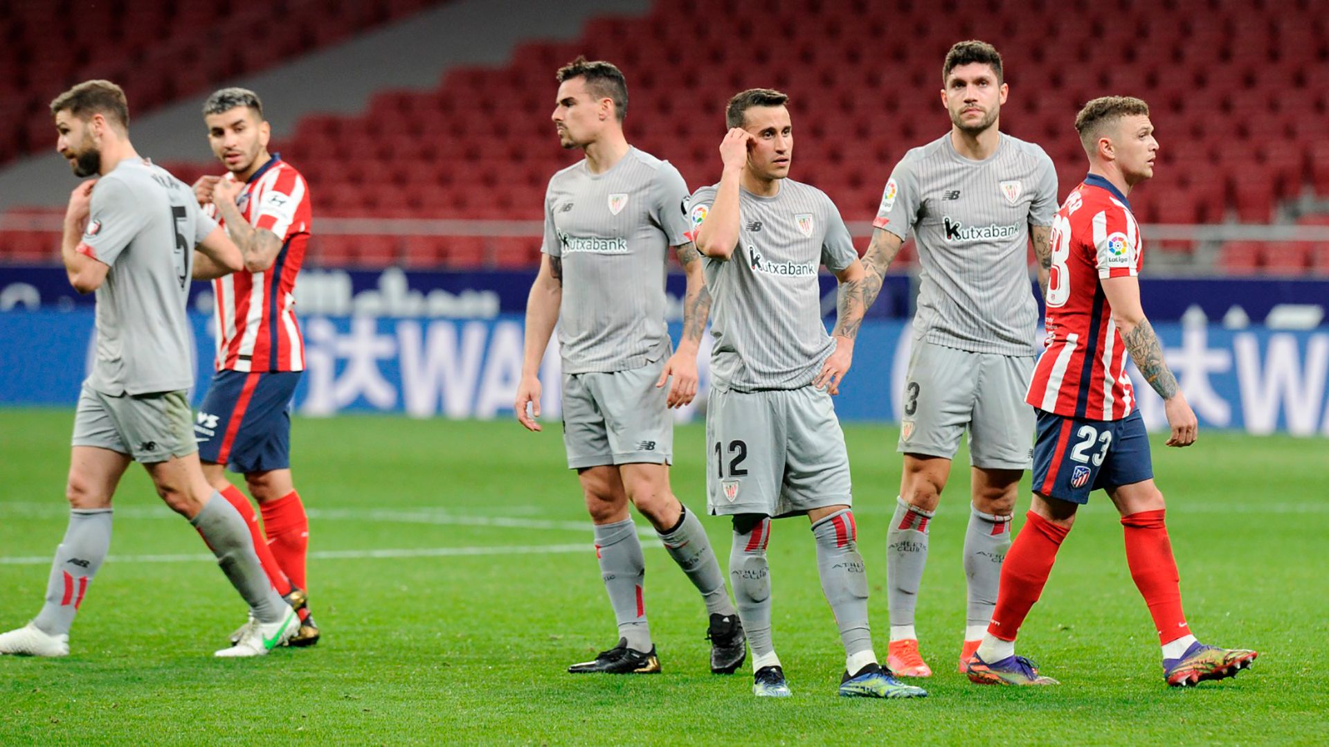 Álex Berenguer escenifica las dudas en el Wanda.