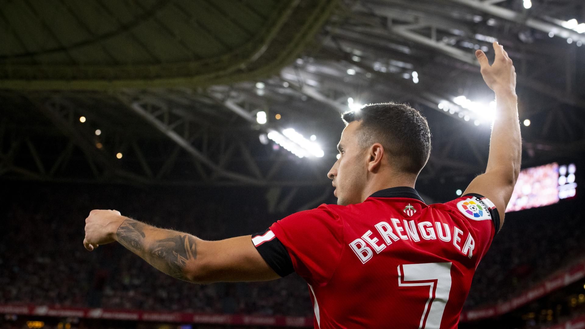  Gesto de Alex Berenguer ante el Villarreal en San Mamés.