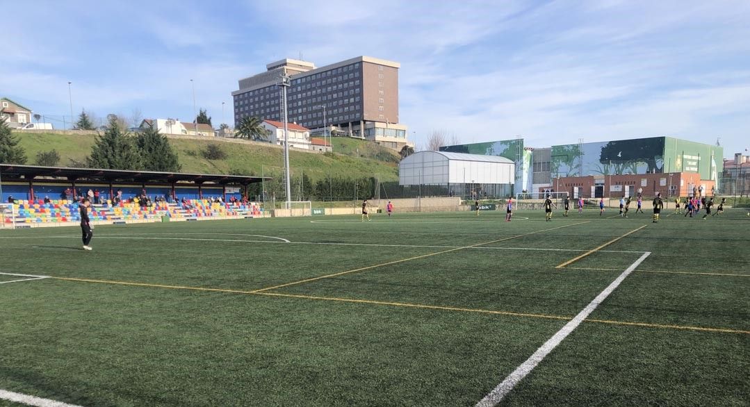 Campo de Los Llanos, lugar de la pelea con aficionados del Peña Athletic Santurtzi.