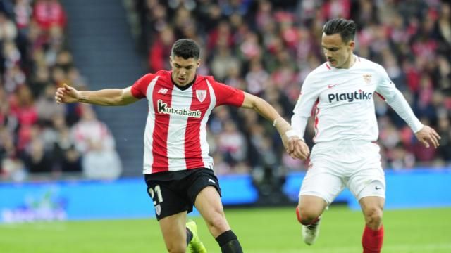  Ander Capa soltaba un partidazo tremendo en su banda ante el Sevilla.