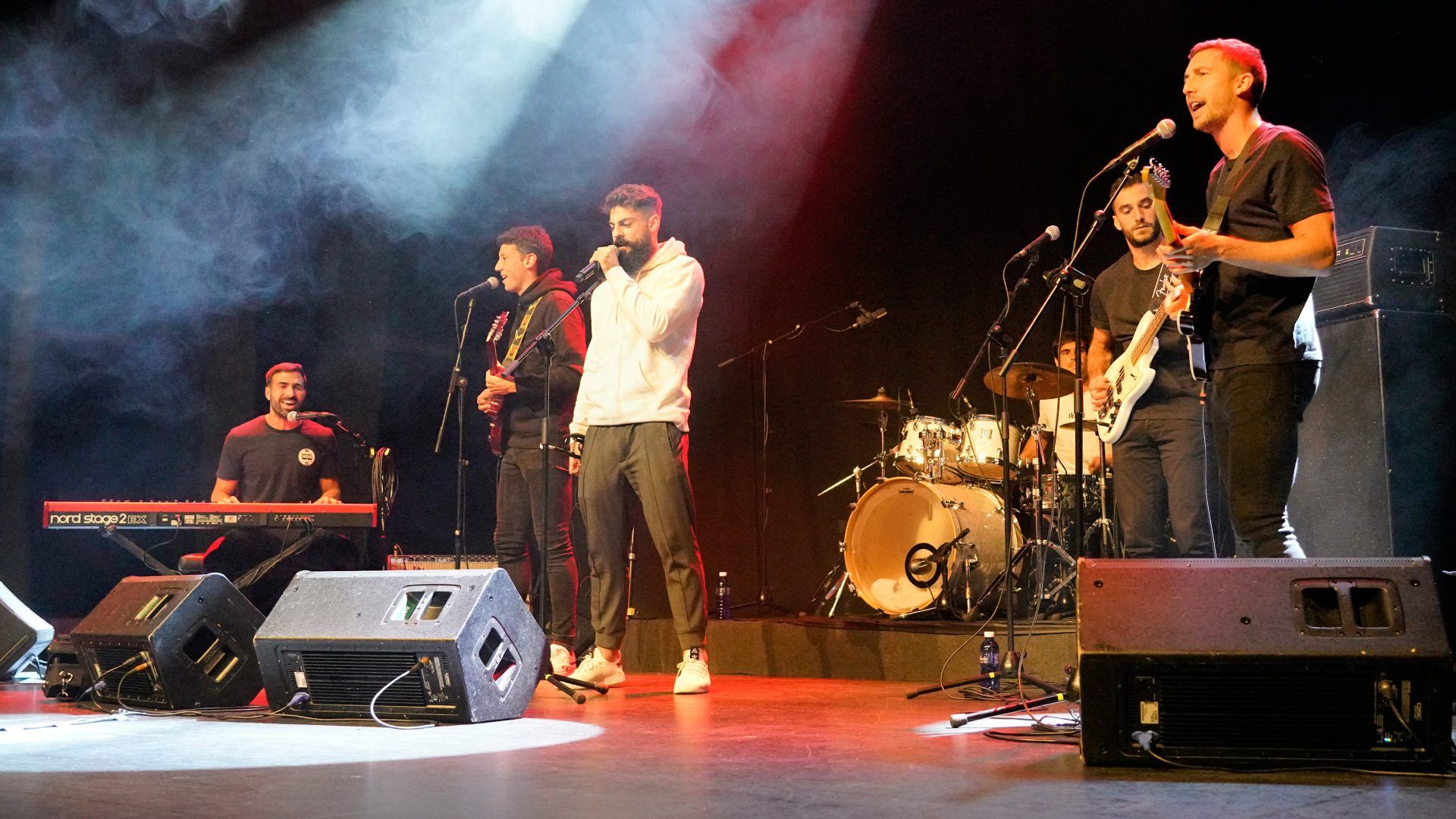  Concierto sorpresa de Orsay en el festival Thinking, Letrak eta Futbola 2021.