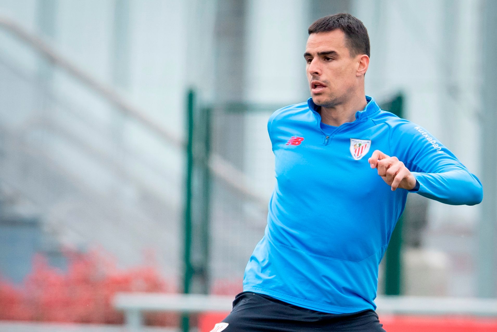 El centrocampista Dani García entrenando en Lezama.