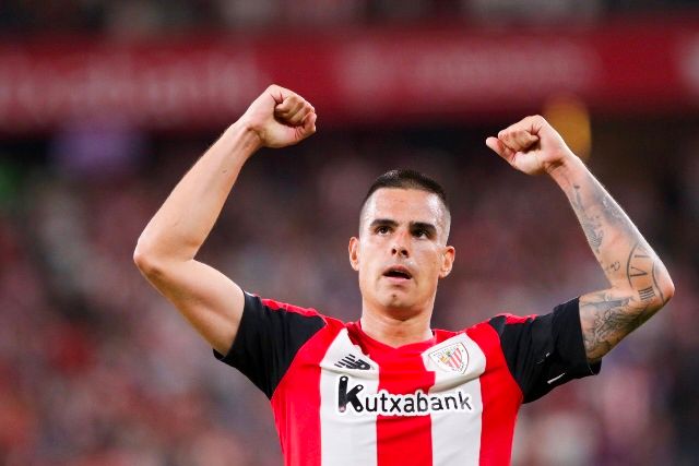  Dani García celebra con los brazos en alto una victoria ante el Barça ((Foto: Edu del Fresno).