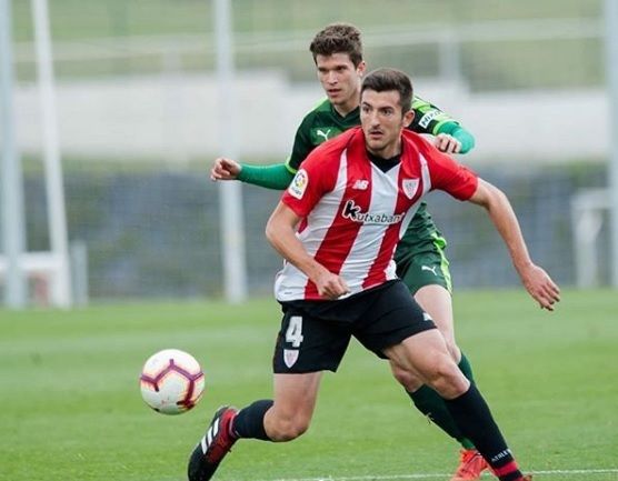 El central vitoriano Daniel Vivian es una de las grandes promesas de Lezama.