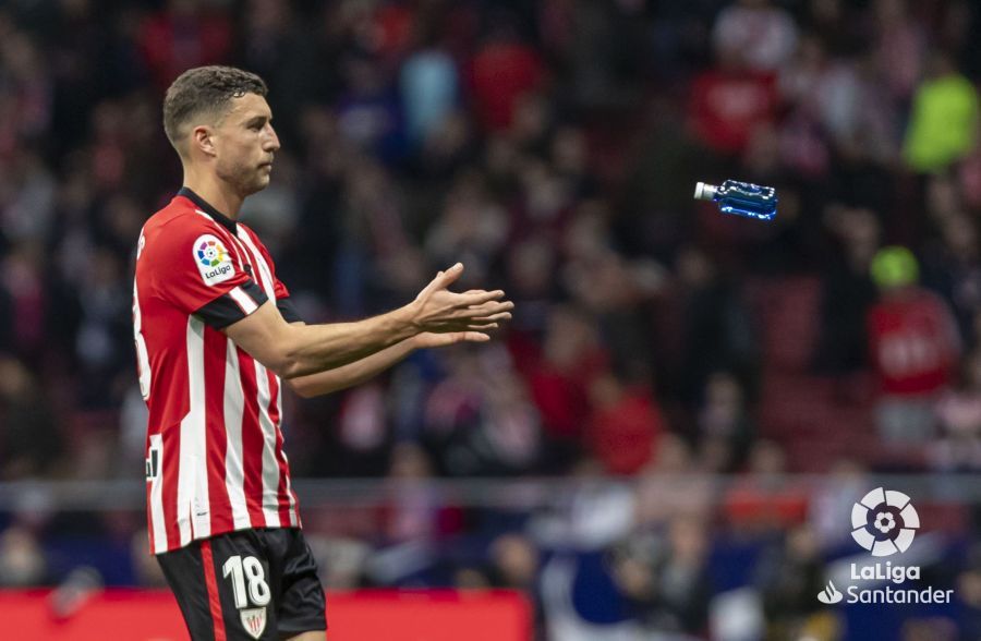 De Marcos, durante el partido ante el Atlético en el Metropolitano.
