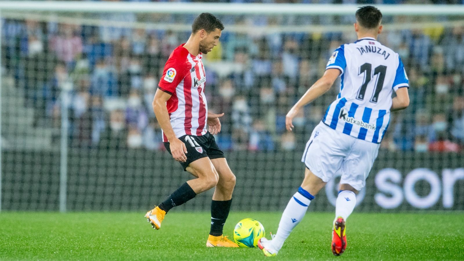  De Marcos en el derbi ante la Real.