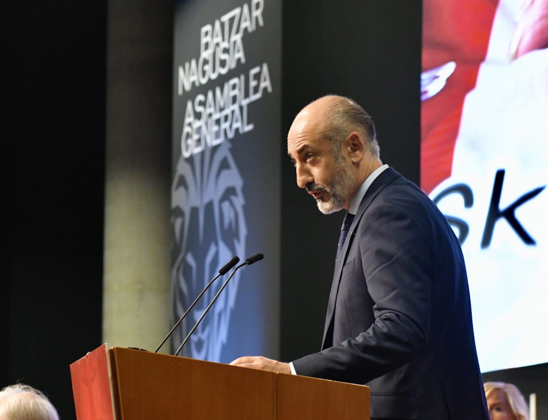  Turno de palabra para Aitor Elizegi ante los Compromisarios en la Asamblea.
