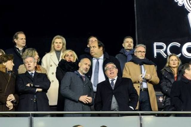 Aitor Elizegi en el palco de Balaídos.