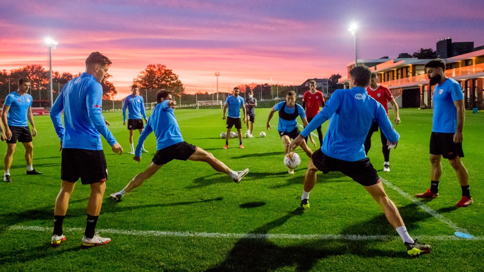 Espectacular atardecer entrenando en Lezama.
