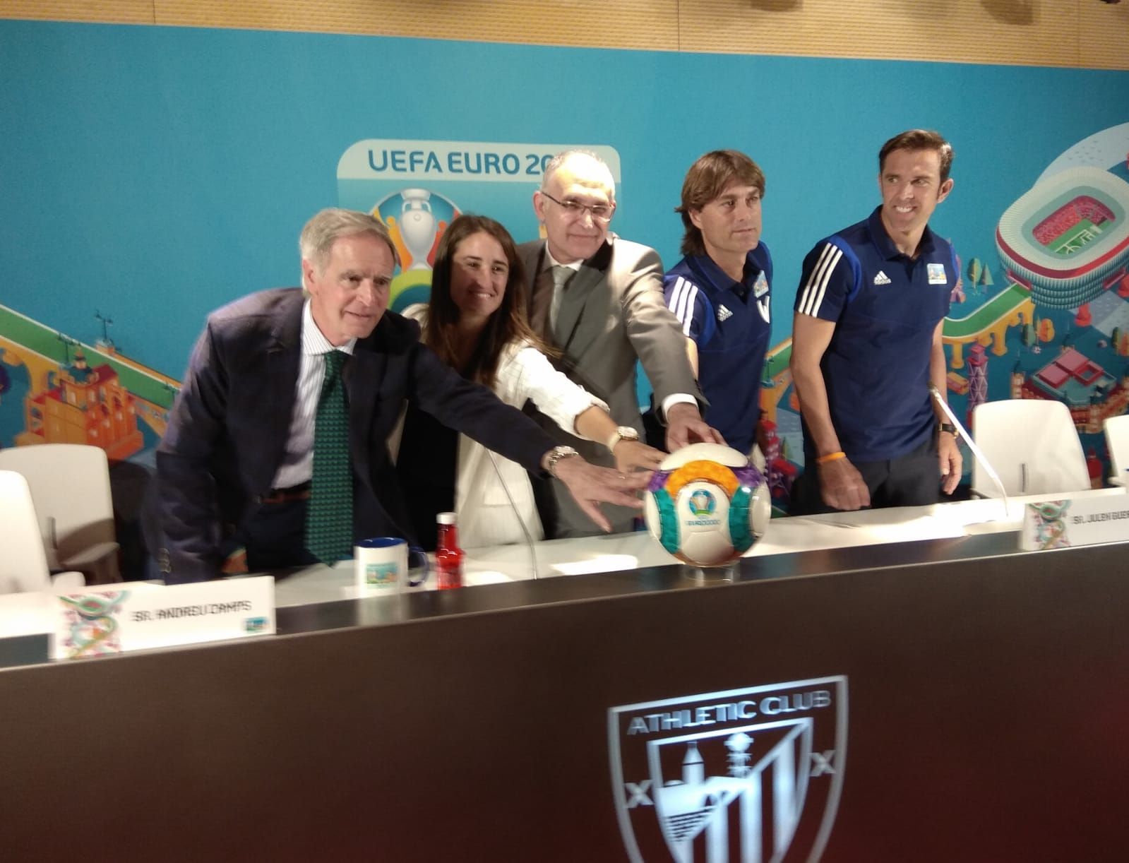  Los cuatro embajadores de la Euro 2020 en San Mamés.