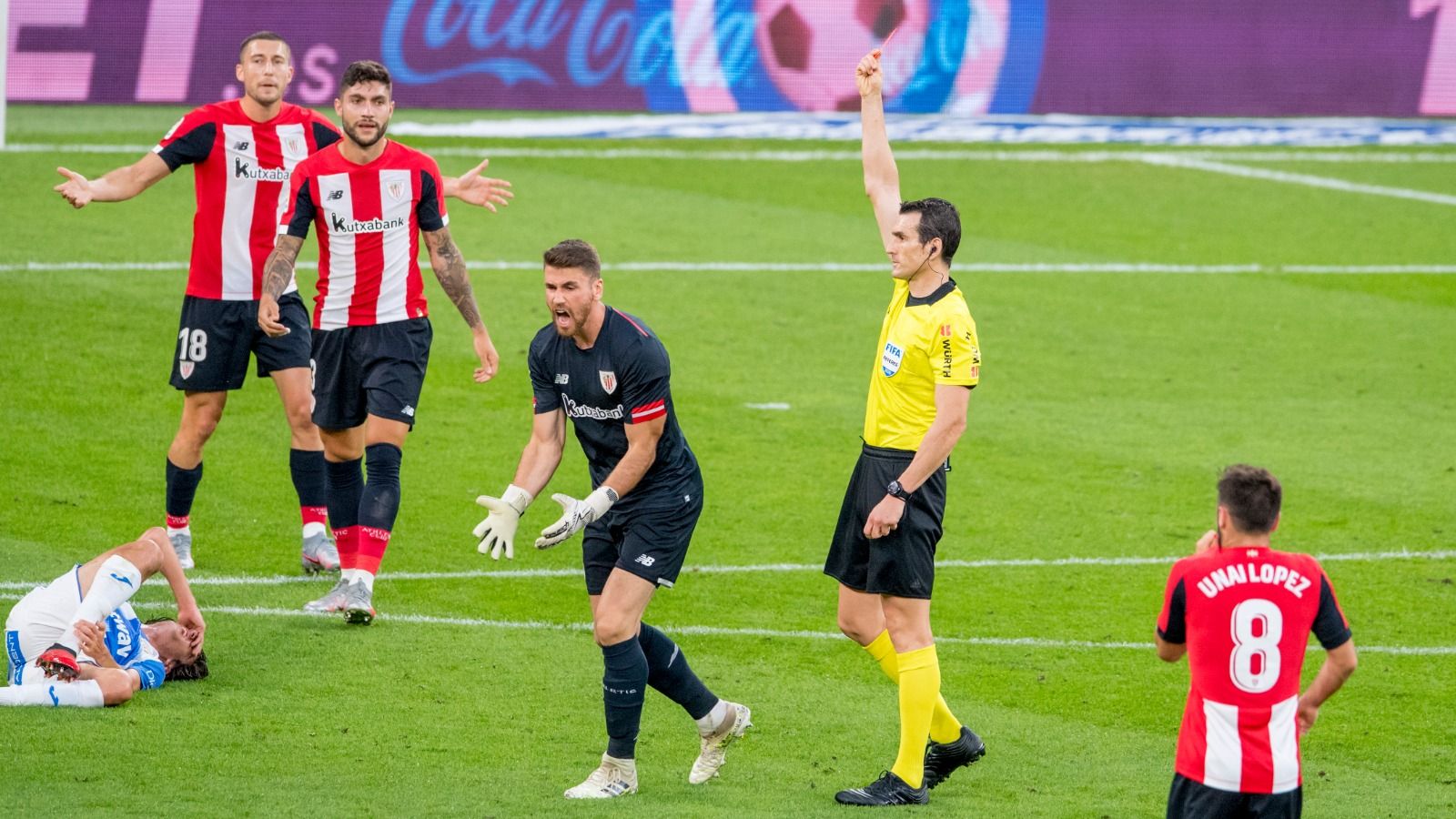  Expulsión de Unai Simón en el Athletic-Leganés.