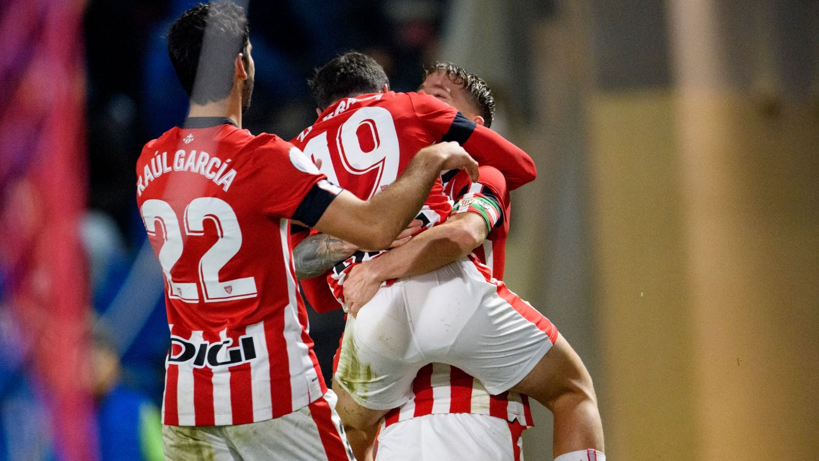  Celebración del gol de Zarraga en Copa ante el CD Eldense.