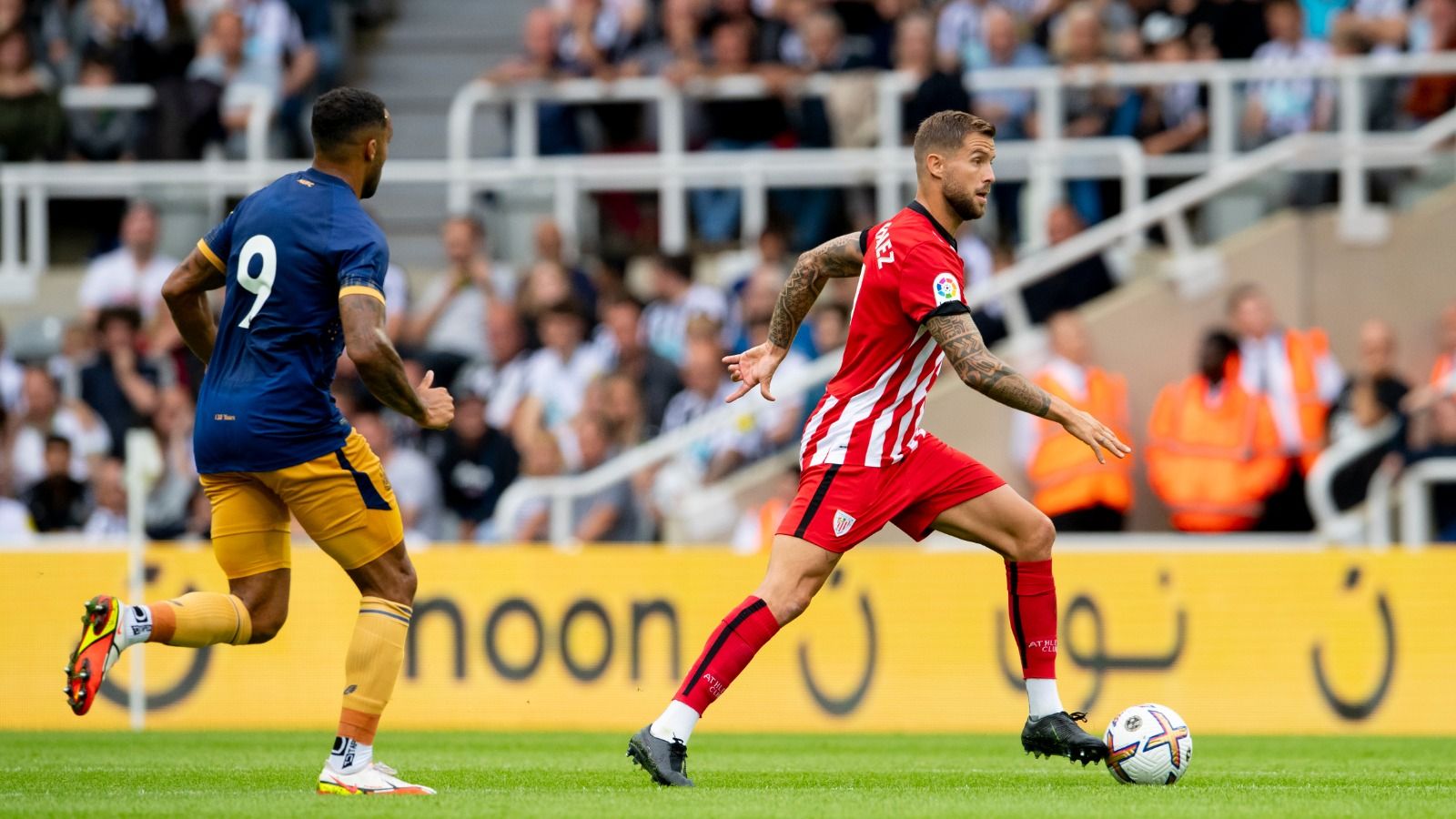  El central Iñigo Martínez la juega en pretemporada ante el Newcastle United.