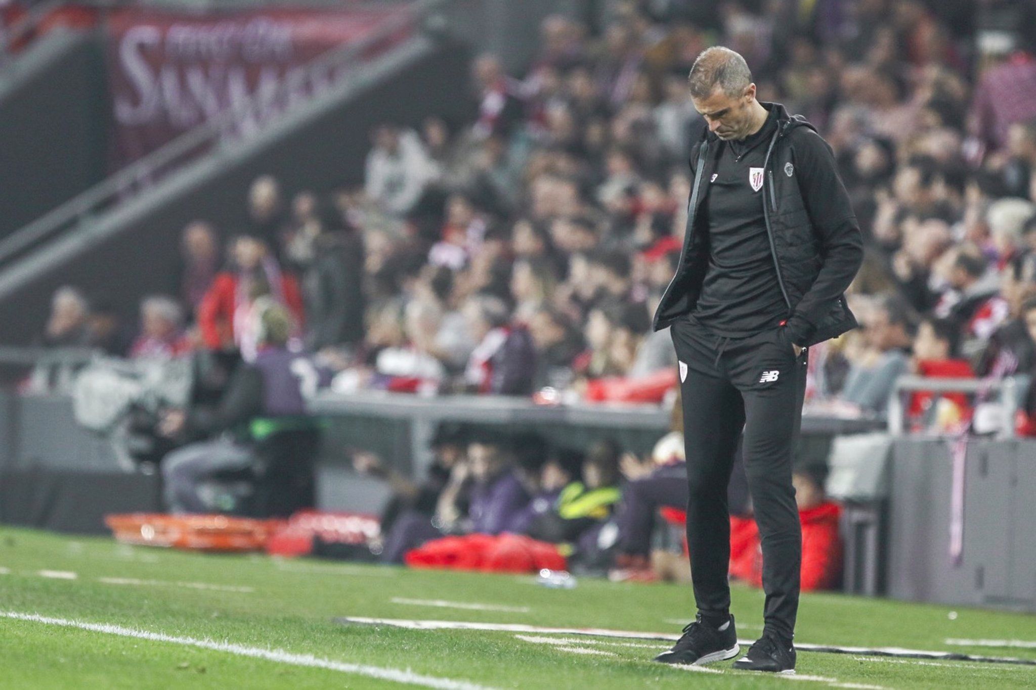 Gaizka Garitano en un momento del derbi ante el Eibar en San Mamés.