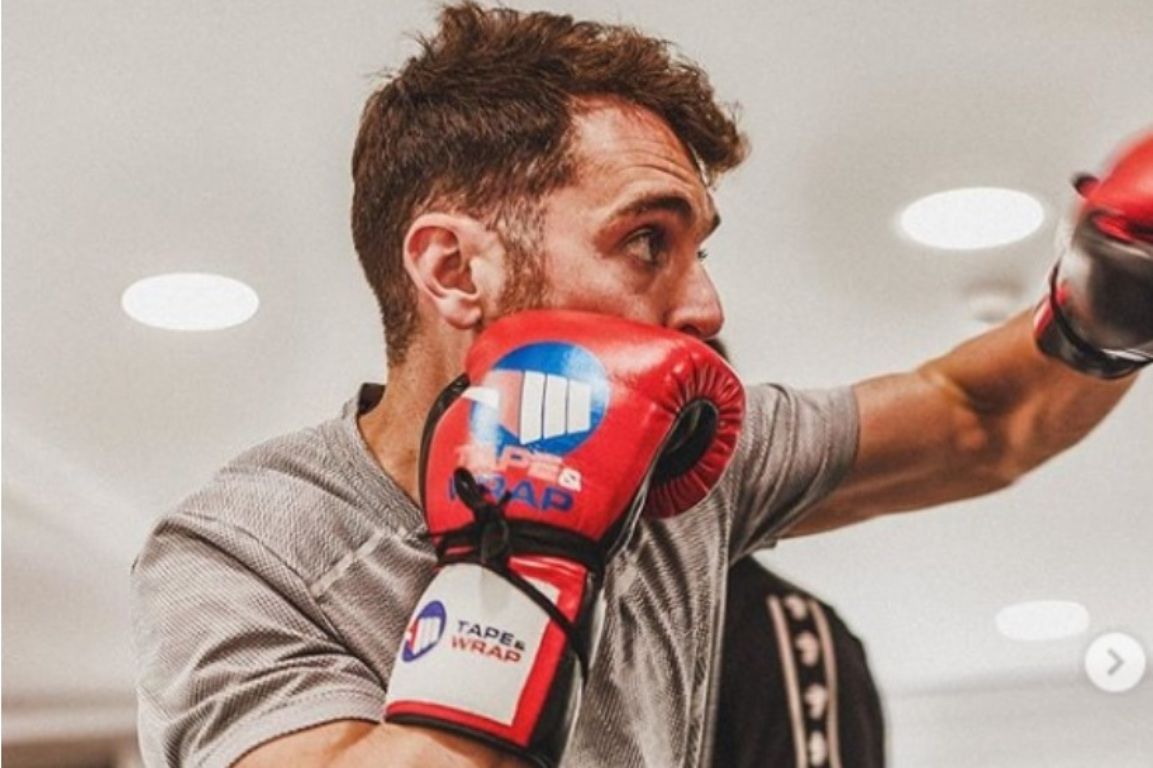  El exjugador del Athletic Club Ibai Gómez practicando el boxeo.