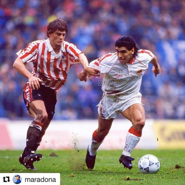  Julen Guerrero y Diego Armando Maradona, en un Athletic-Sevilla.