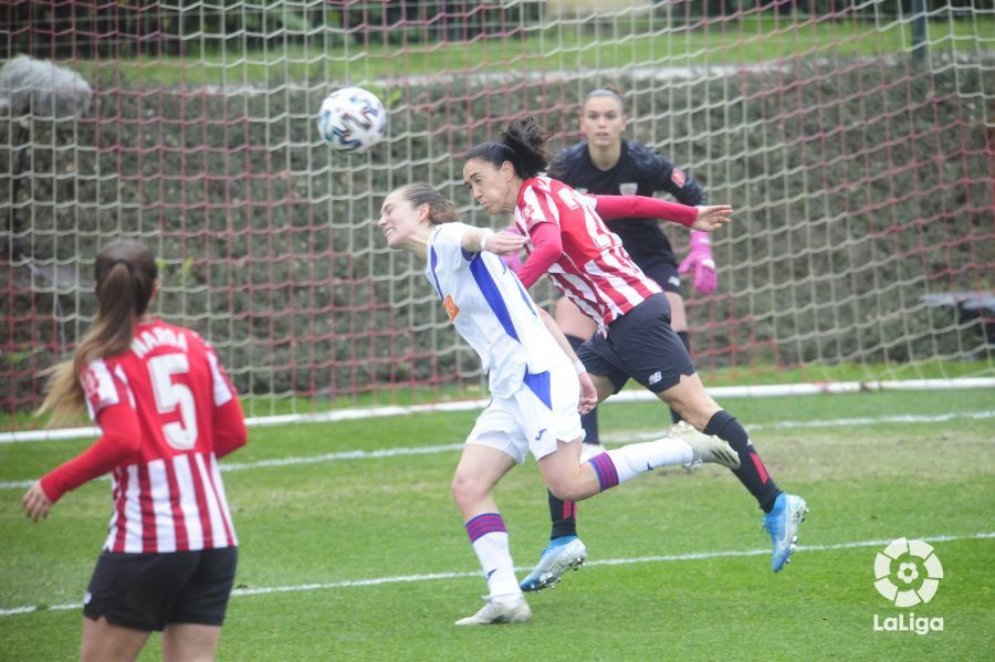Lance del Athletic-Eibar en Lezama.