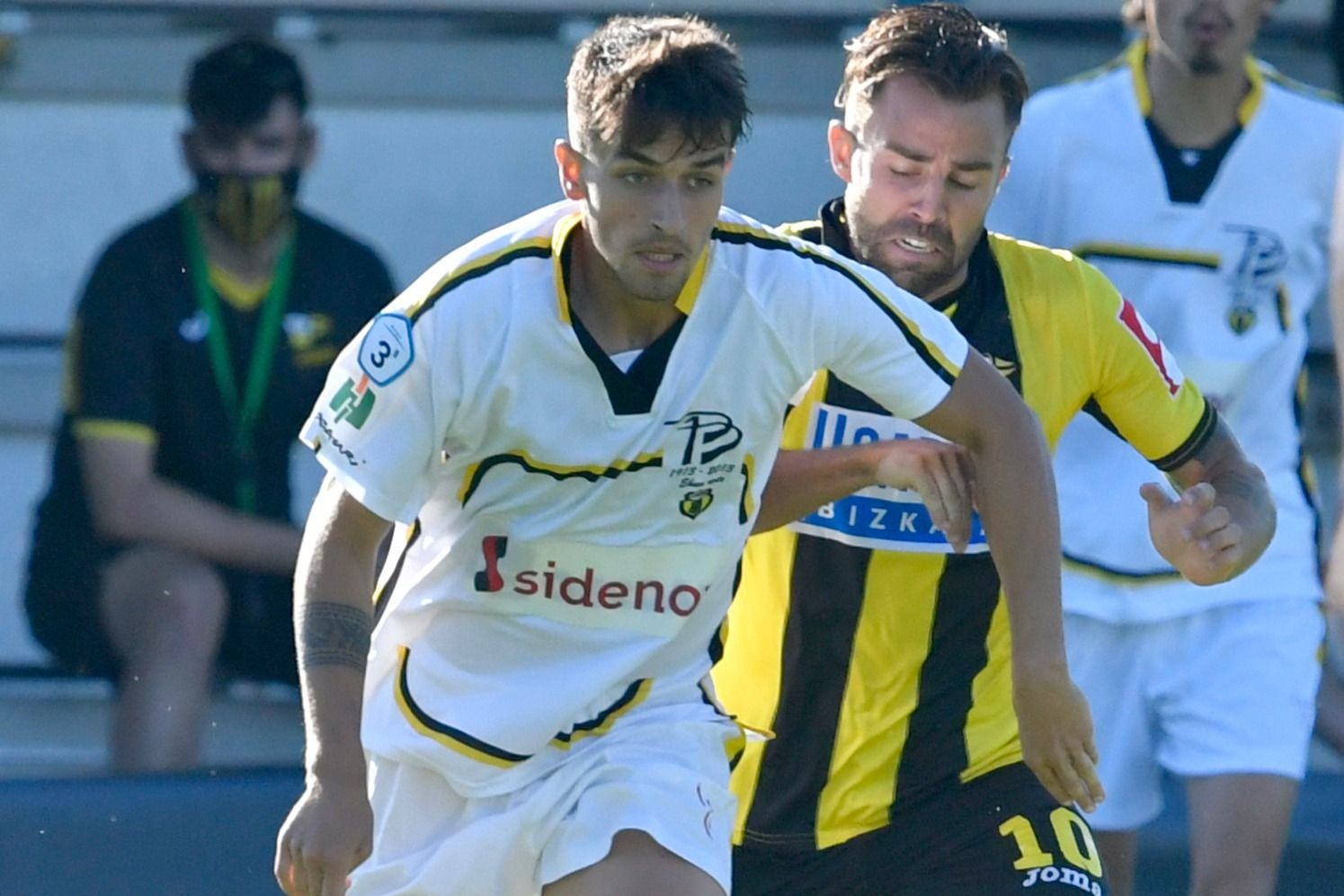  Lance del Basconia-Portugalete, la primera semifinal por el ascenso.