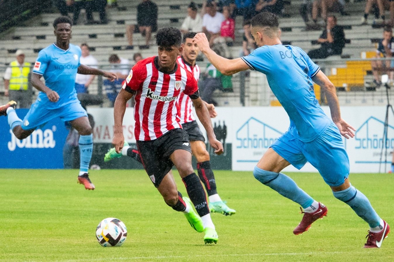  Jugada de Malcom Adu Ares en la pretemporada en Alemania.