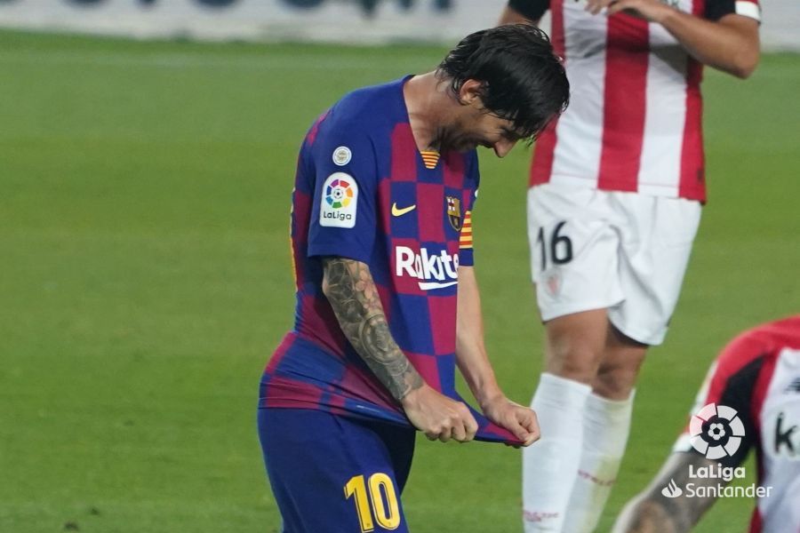  Leo Messi en uno de sus gestos de rabia frente al Athletic Club.