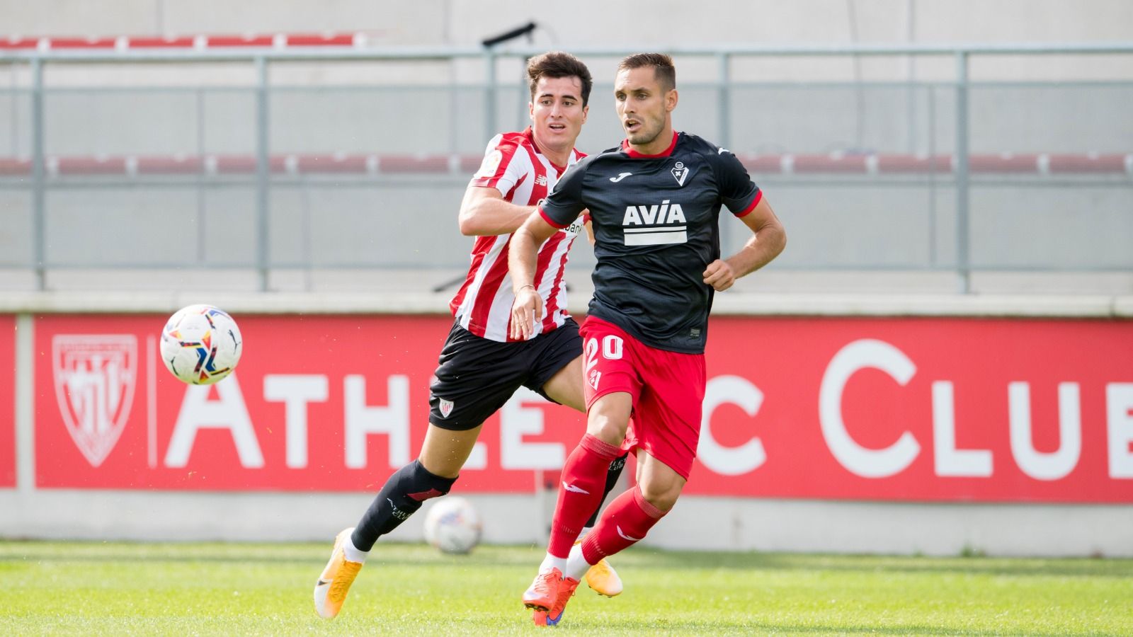  Jon Morcillo ha vuelto a marcar en un amistoso con los 'mayores'.