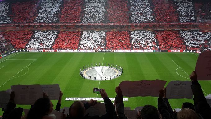 Mosaico en San Mamés en el Athletic Club- Sevilla de la Europa League 15/16.