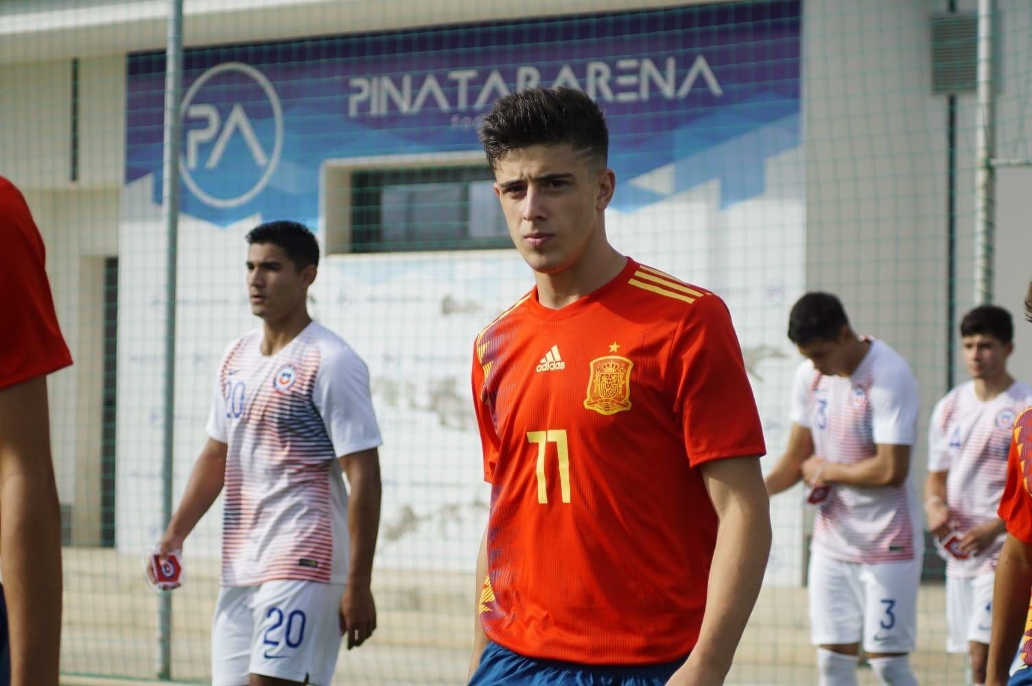 Nico Serrano, que ahora irá con Nico Williams, fue protagonista absoluto de la sub 17 en el Pinatar Arena.