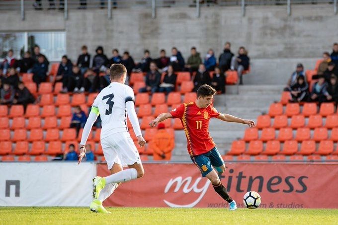  Nico Serrano en el duelo ante Estonia que cerró el Torneo de Exentos.