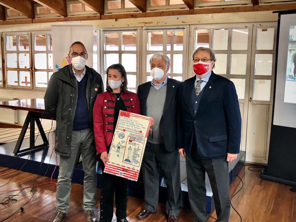 Tomás Ondarra, Mikel Martínez y Manolo Delgado uniendo al Athletic Club con los Comercios del Casco Viejo.