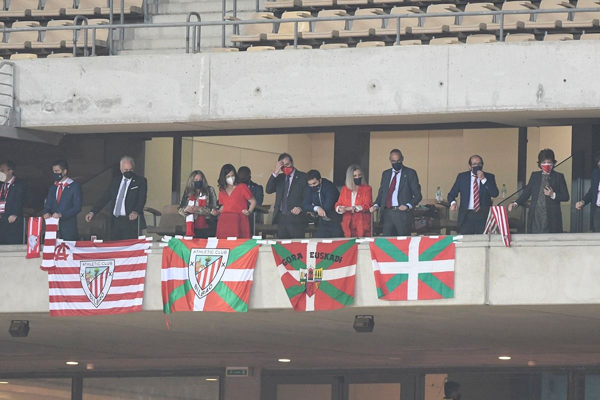 Palco de La Cartuja durante el partido ante la Real de la final de Copa.