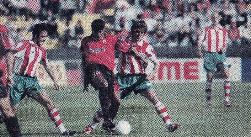  Julen Guerrero, Mari Lacruz o Roberto Ríos en el sonrojante partido en Mallorca de los pantalones verdes.