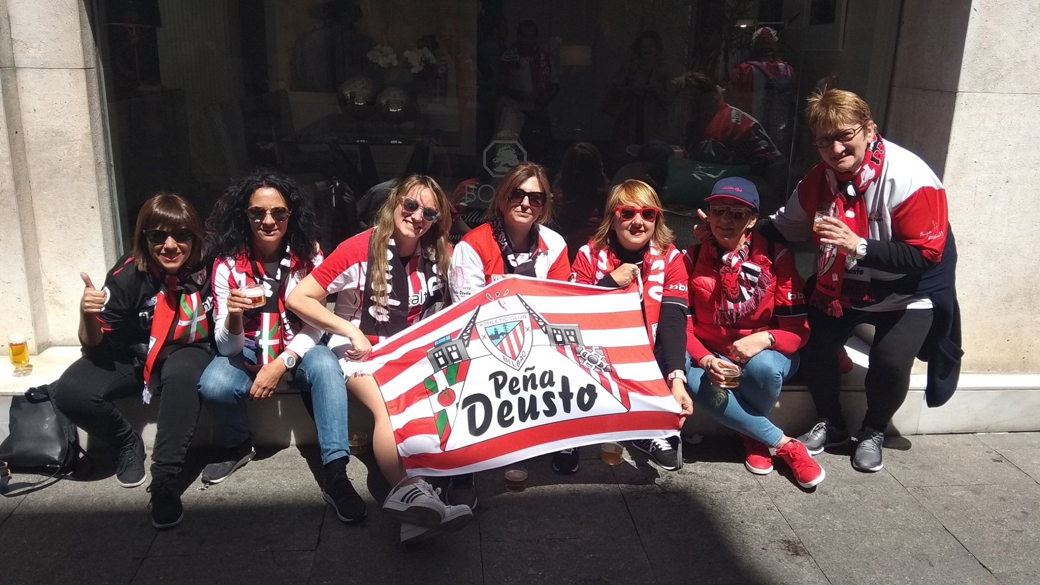 Este lunes partirá el autobús litera de la Peña Deusto del Athletic Club rumbo a Alemania.