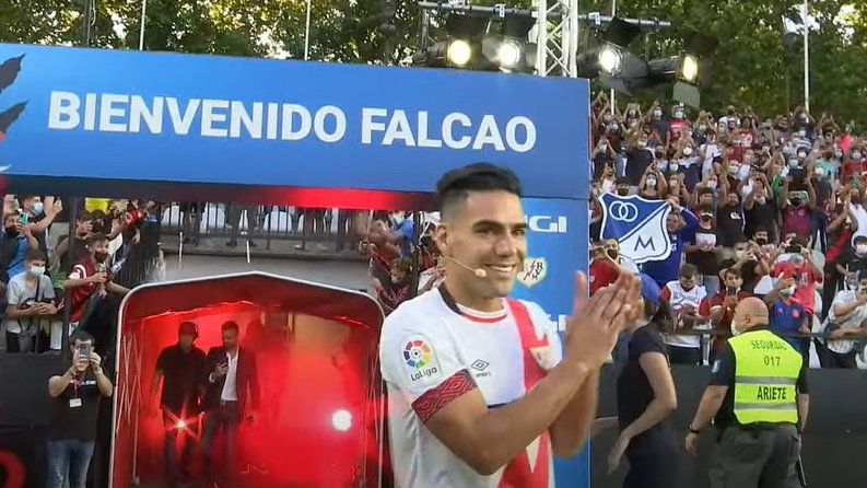 Radamel Falcao, en su presentación con el Rayo Vallecano.