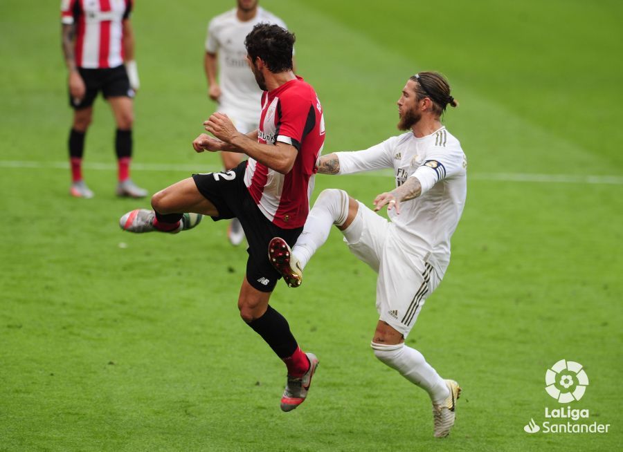  Como siempre Sergio Ramos y Raúl García han 'bailado' mucho.