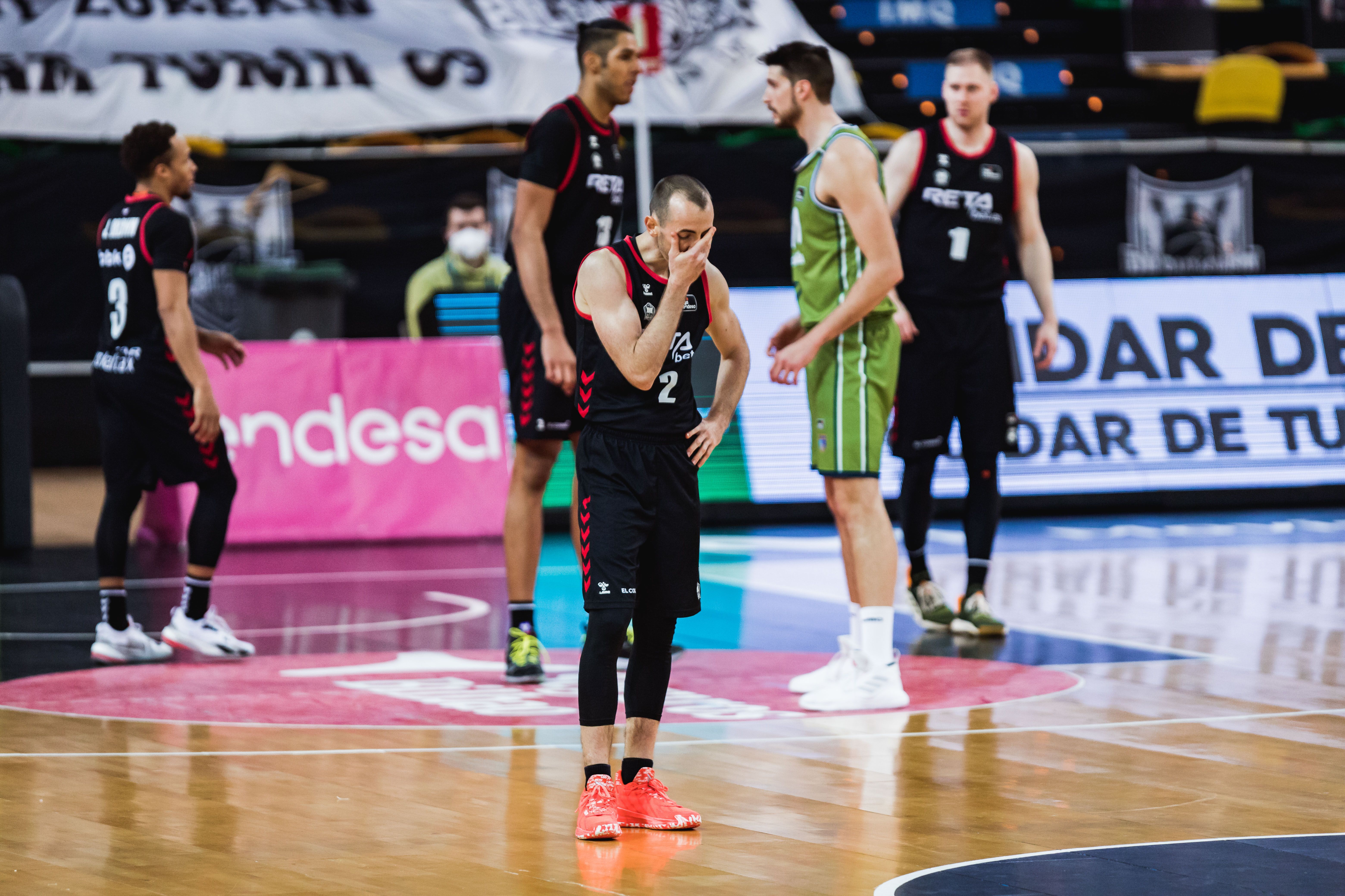  Gesto gráfico de Rousselle ante Estudiantes.