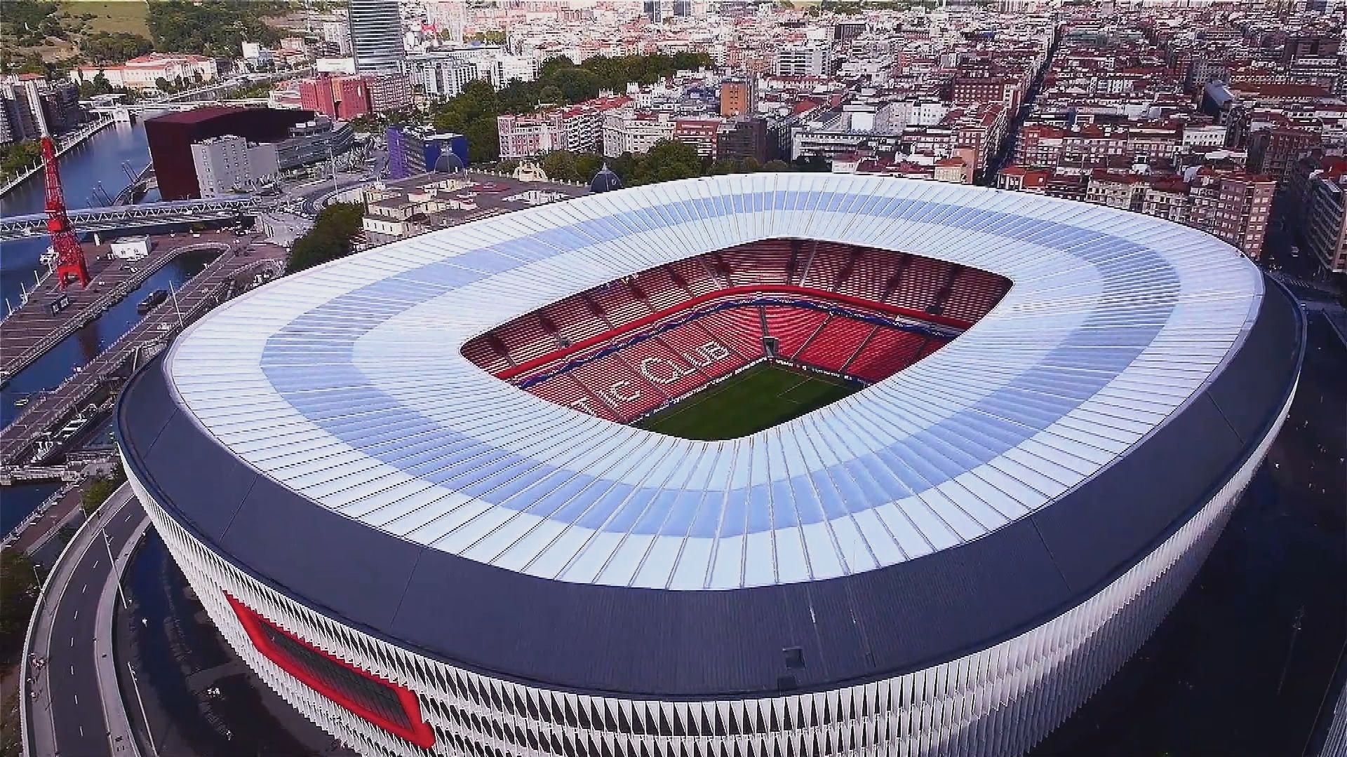 Impresionante vista aérea del campo de San Mamés, La Catedral del Athletic Club de Bilbao.