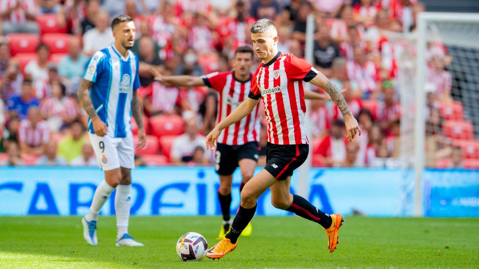  Oihan Sancet, muy flojo durante el partido ante el RCD Espanyol en San Mamés.