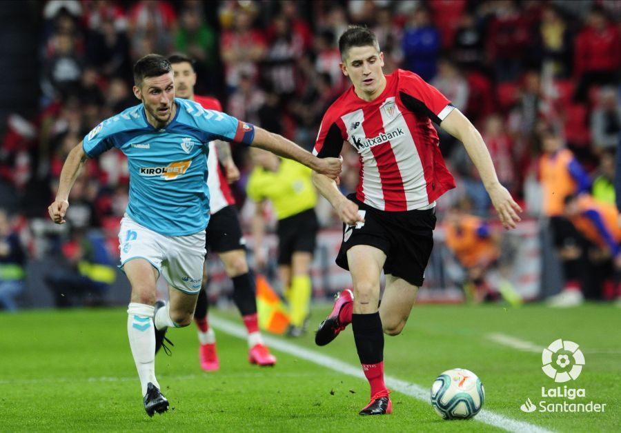 Oihan Sancet en el partido frente a Osasuna.