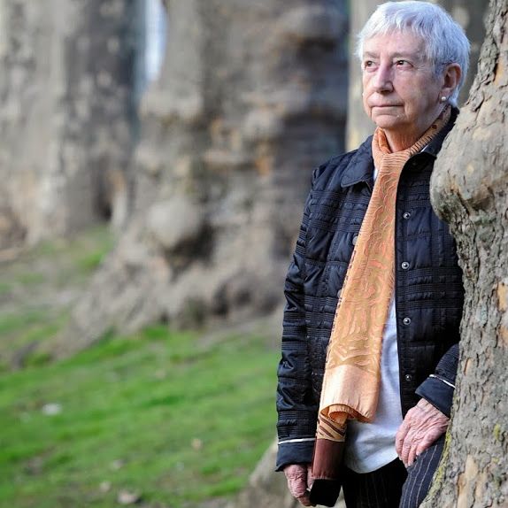  La célebre Sarita Estévez, fue conocida como 'Maratón' en la radio