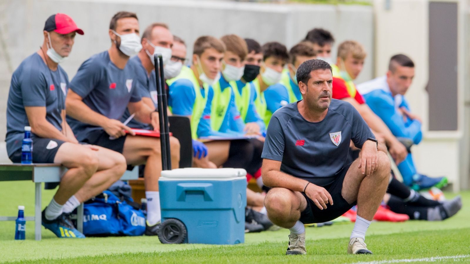  Imanol de la Sota dirige al filial en Lezama con Gurpegui en el banquillo.