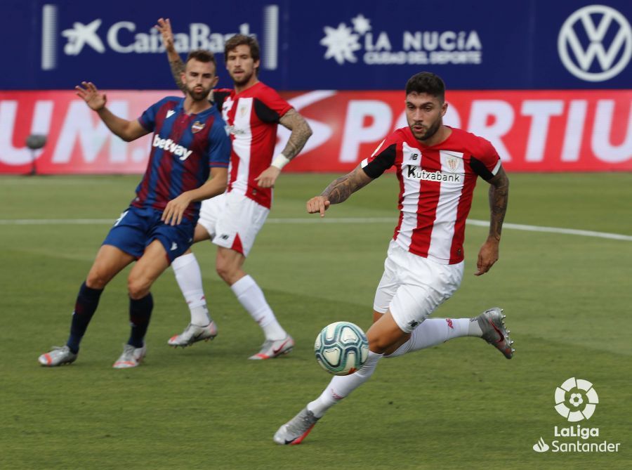 Unai Núñez, durante un Levante UD-Athletic Club en Orriols.