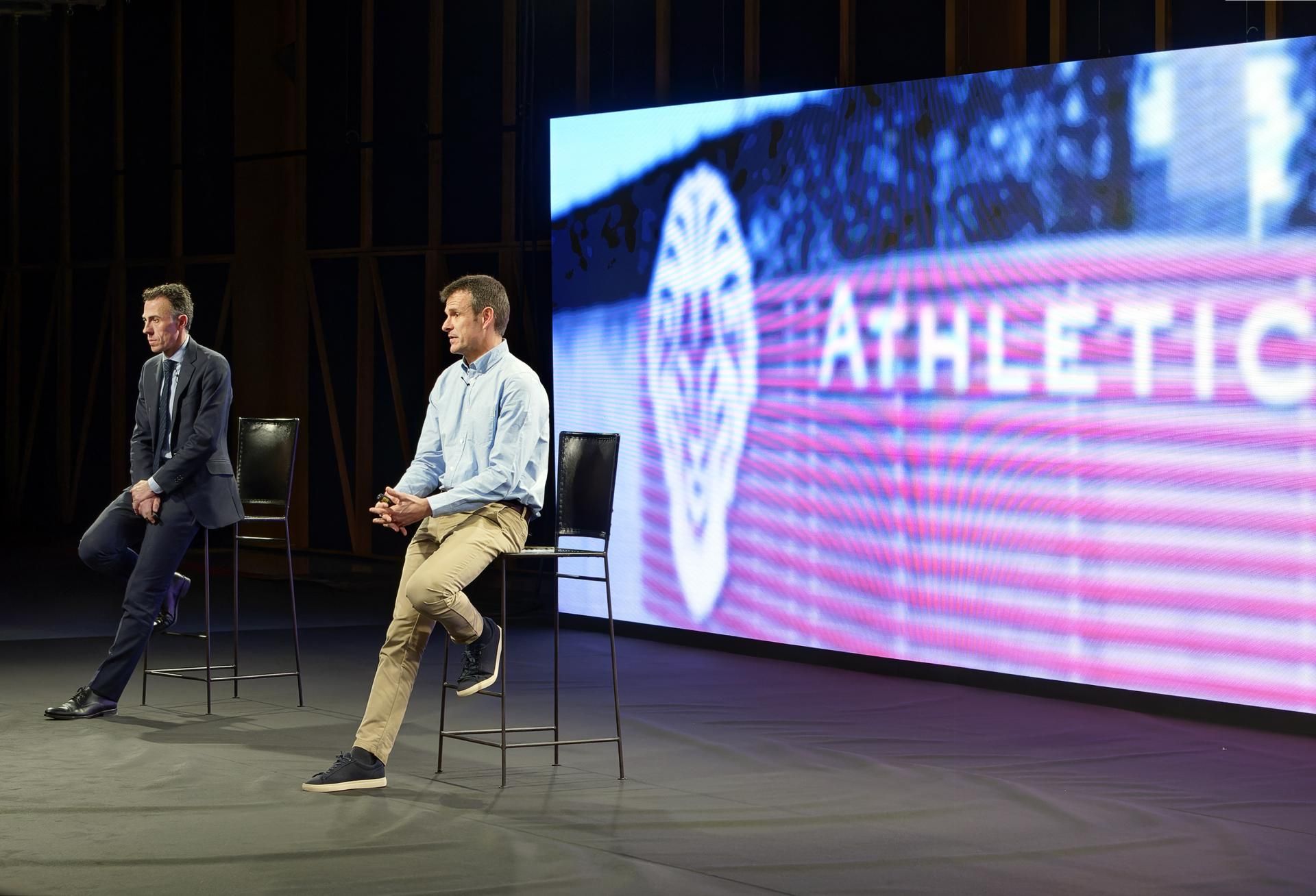  Exposición estratégica de Jon Berasategi y de Jon Uriarte en San Mamés.