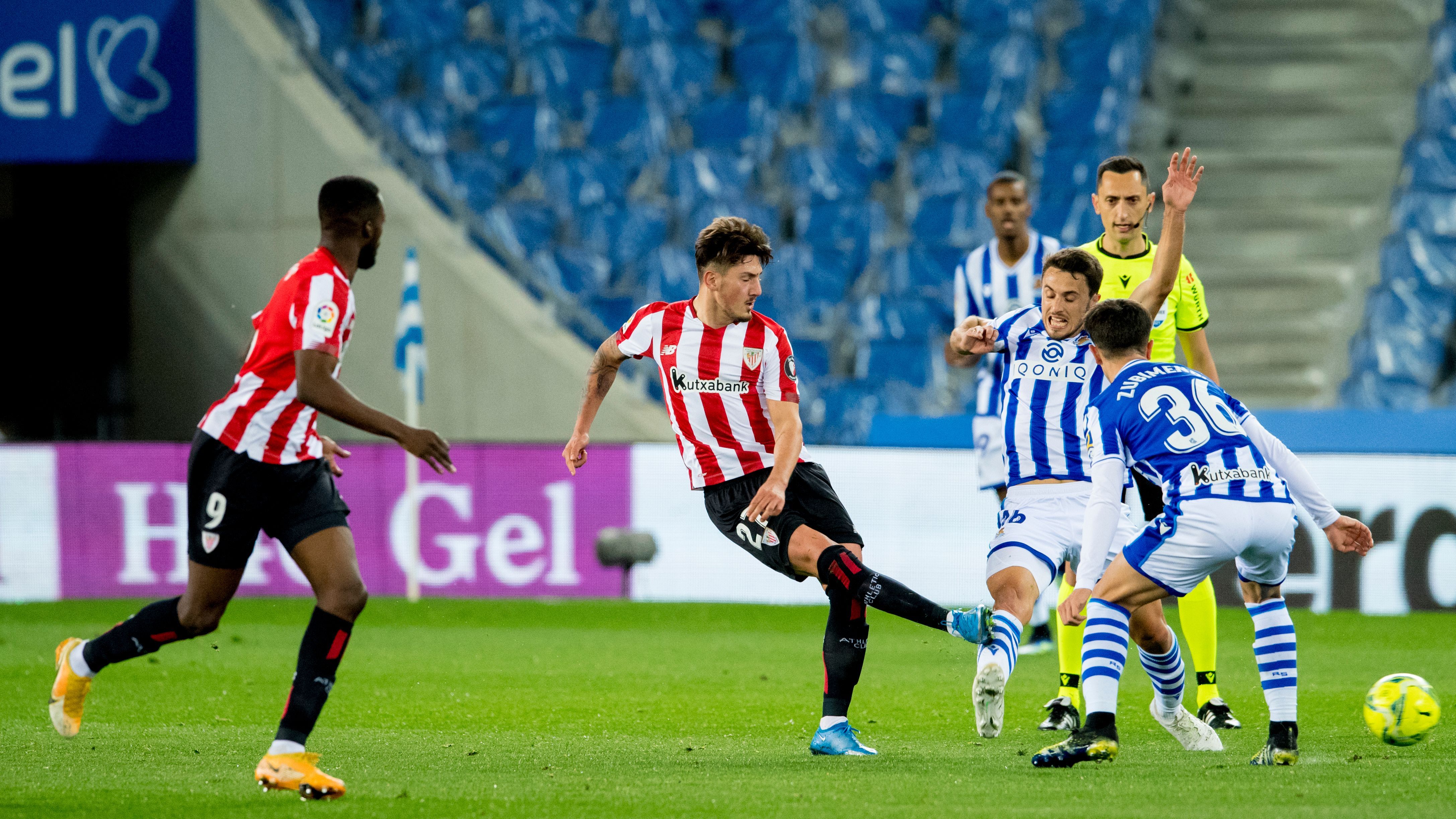  Unai Vencedor ante la Real en el Reale Arena.