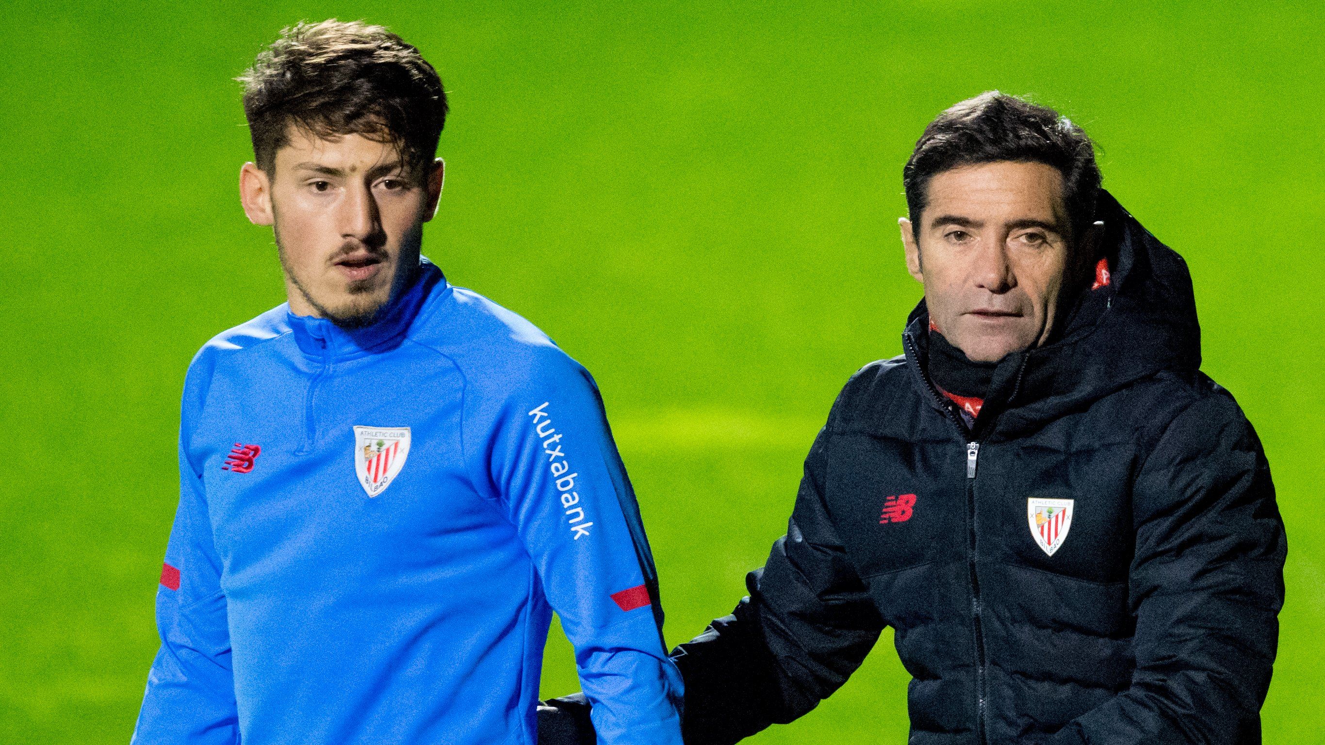 Unai Vencedor junto con Marcelino García Toral en Lezama.