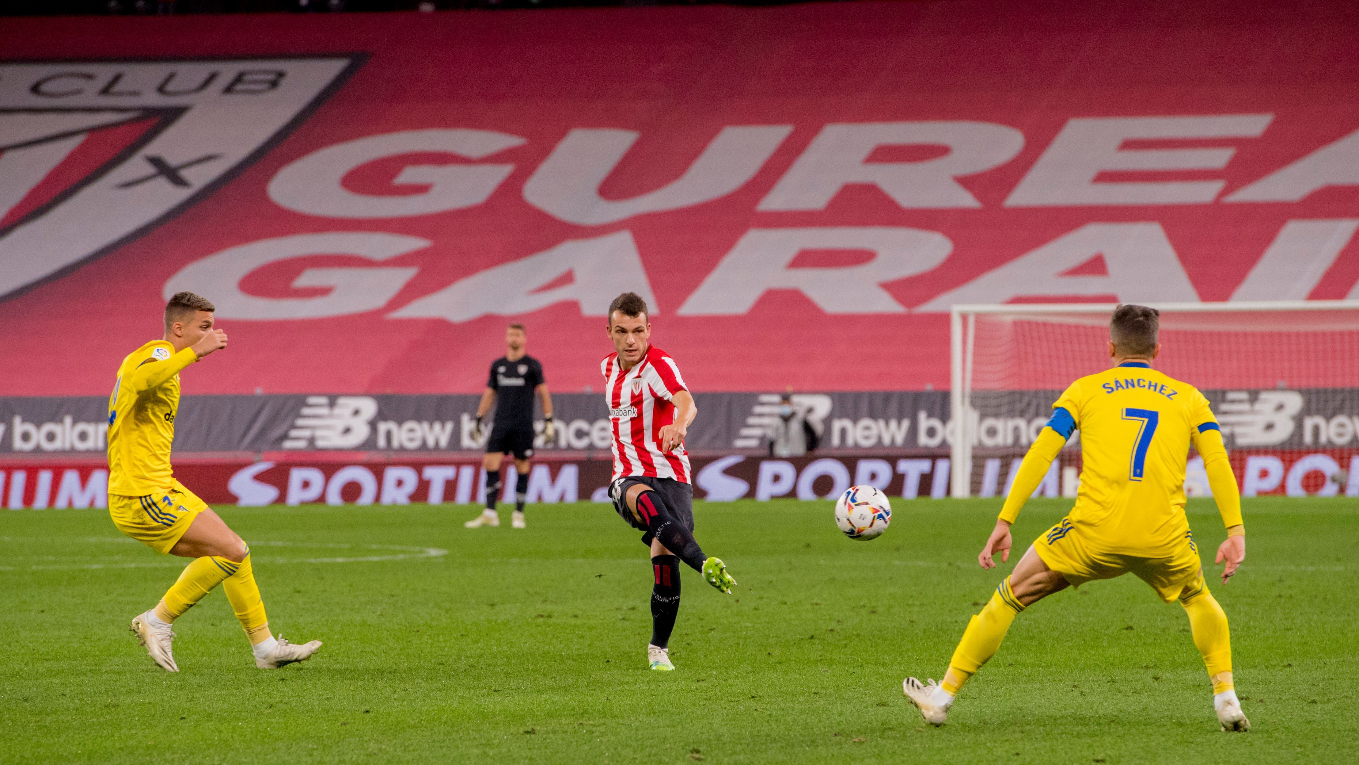 Iñigo Vicente fue de lo más salvable en San Mamés.