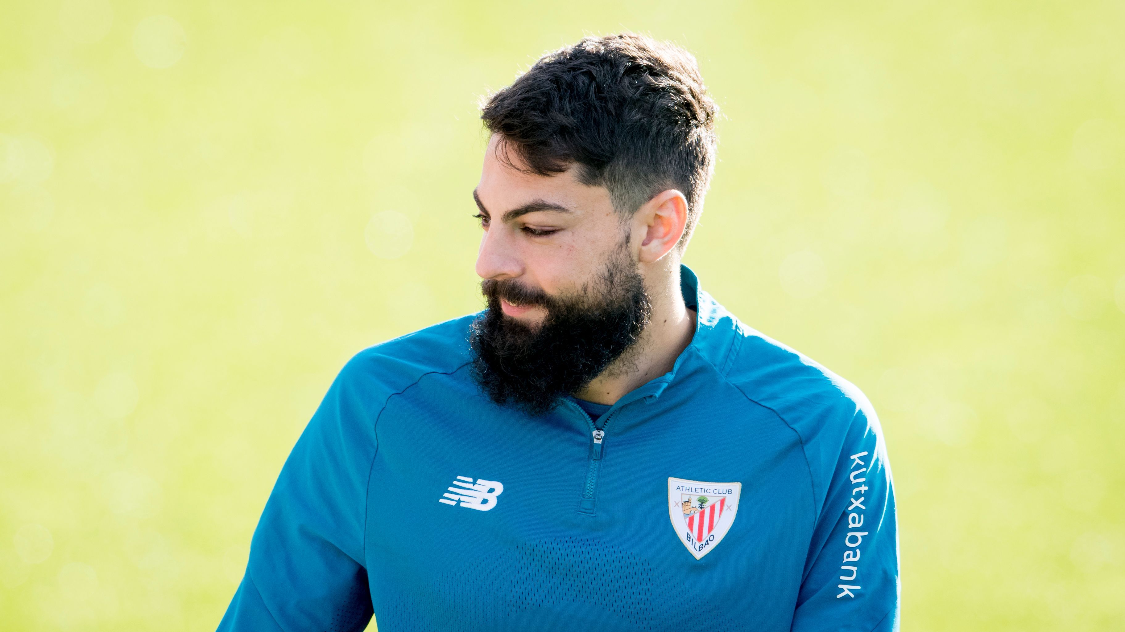 El 'Búfalo' Asier Villalibre contento en el día a día de Lezama.