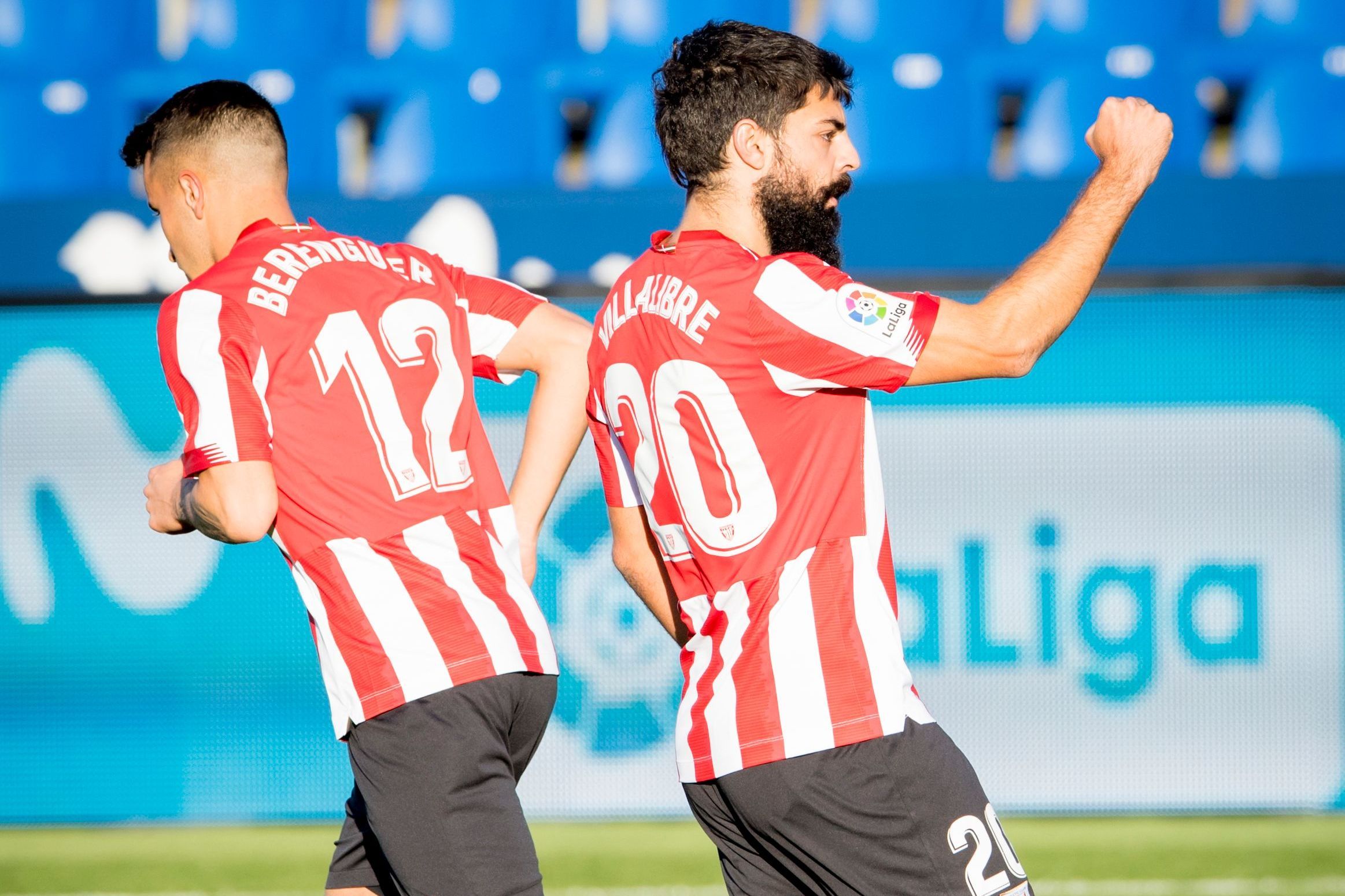  El 'Búfalo' Asier Villalibre anotaba de cabeza un gol en Getafe.