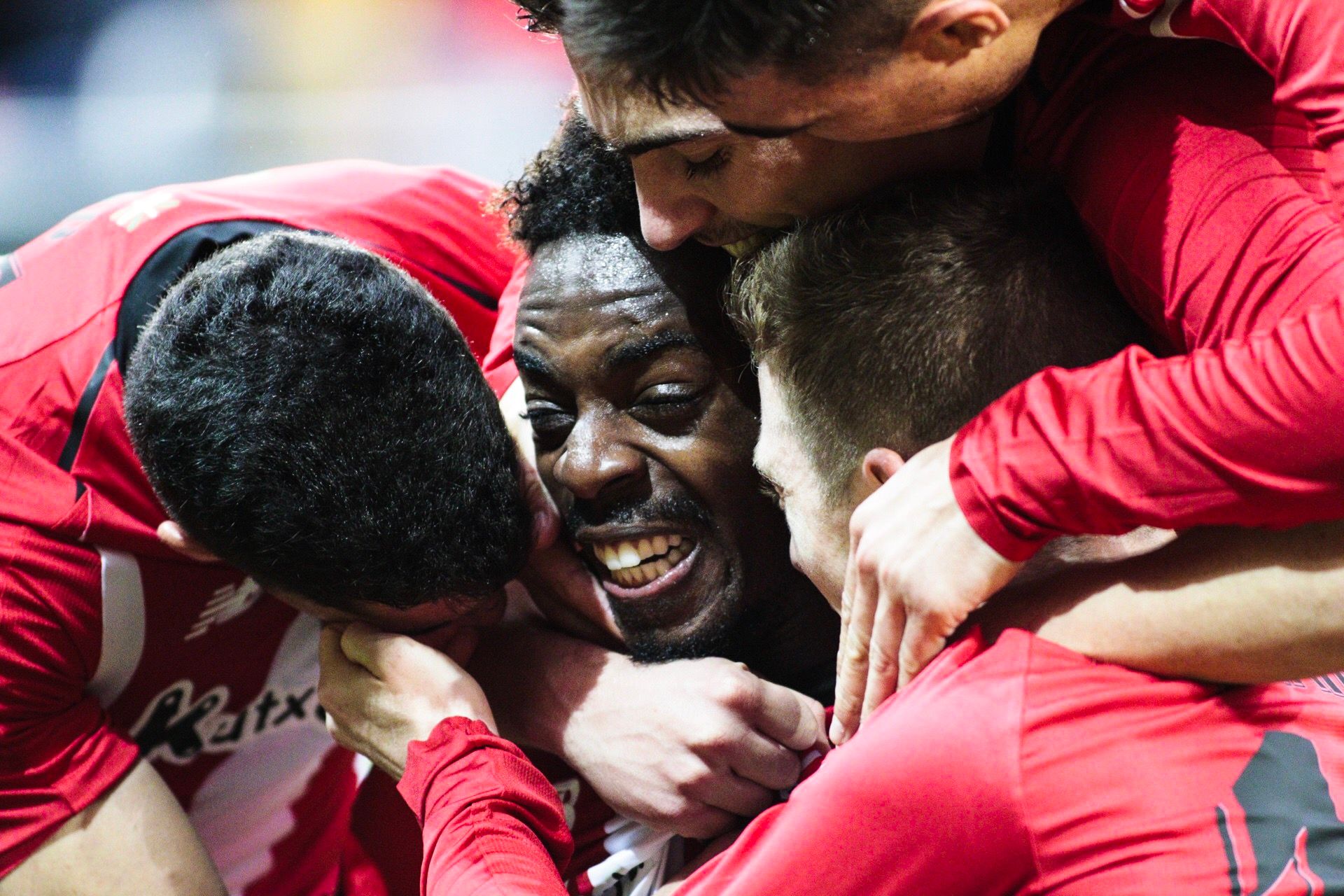  Iñaki Williams casi rompe a llorar tras su doblete ante el Sevilla.