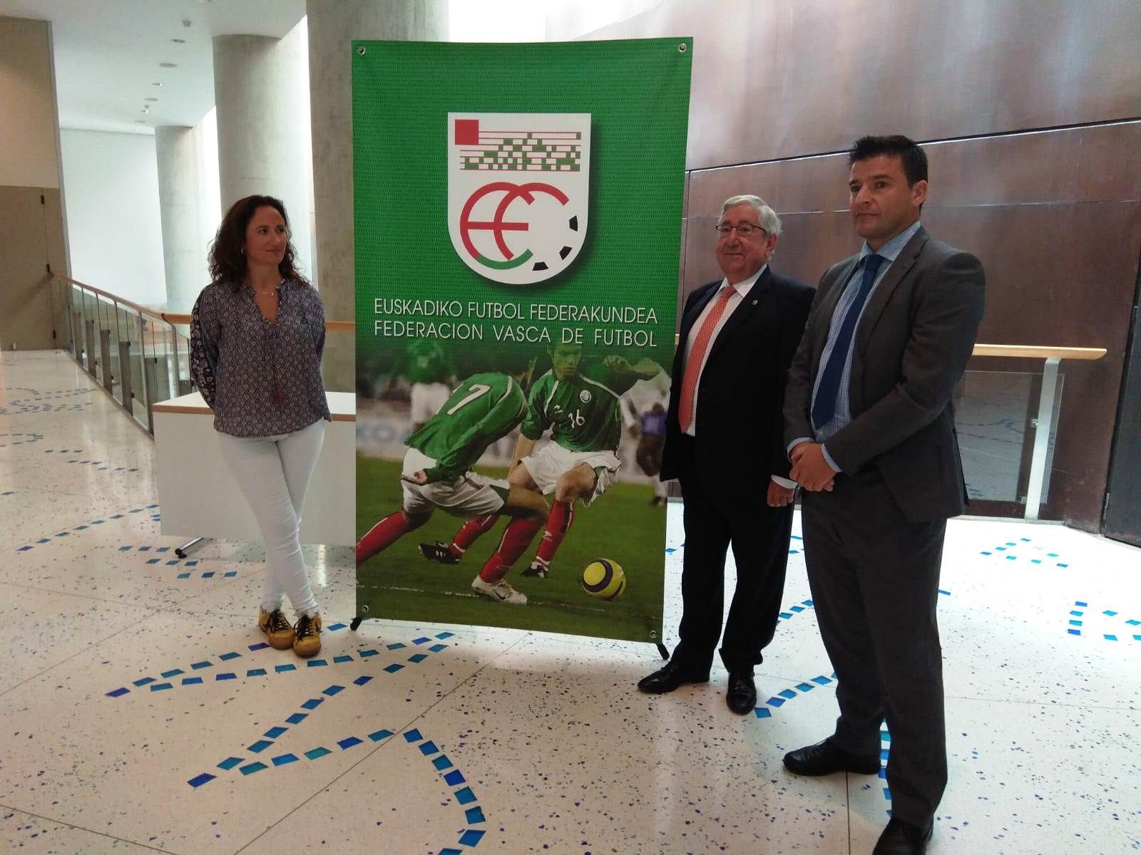  Nerea Zalabarria, Luis Mari Elustondo y Xabier Irusta.