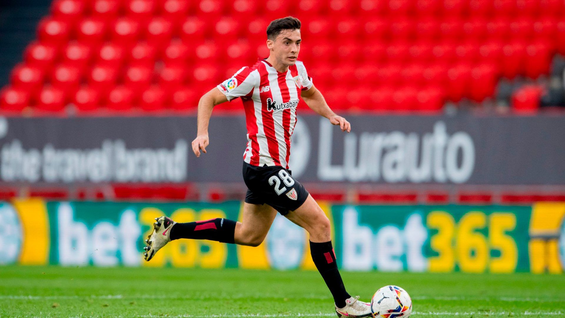 Oier Zarraga, durante un partido con Marcelino.